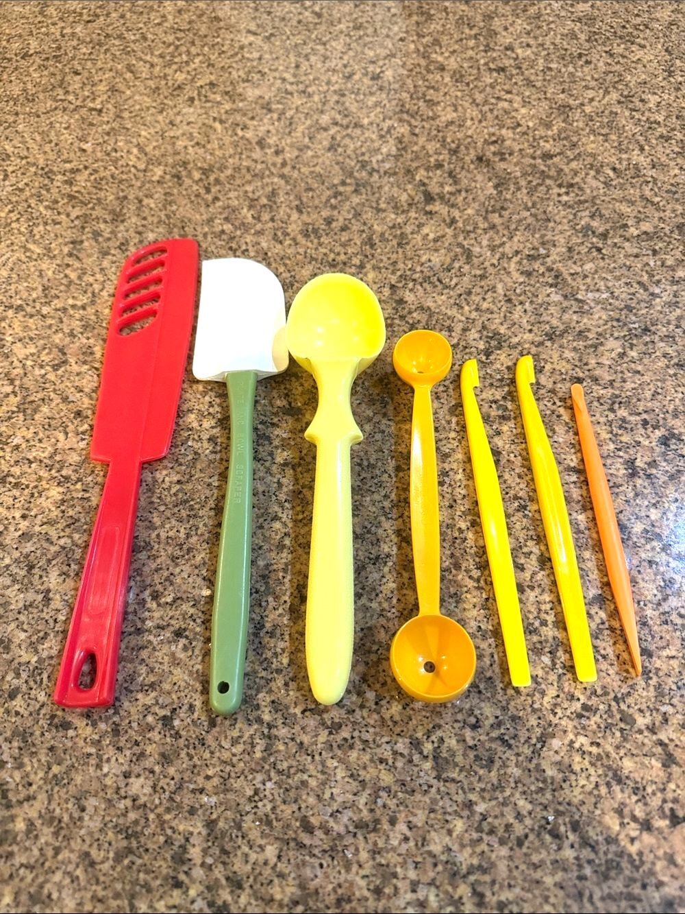 Vintage Tupperware Kitchen Gadget Utensil Lot 7 Pc Retro Cottagecore Grandmacore